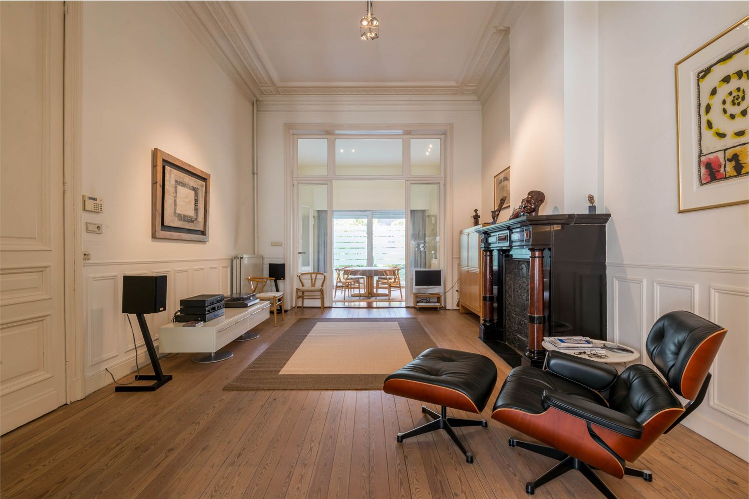 Bijzonder mooi en exclusief herenhuis in prachtige authentieke stijl! 