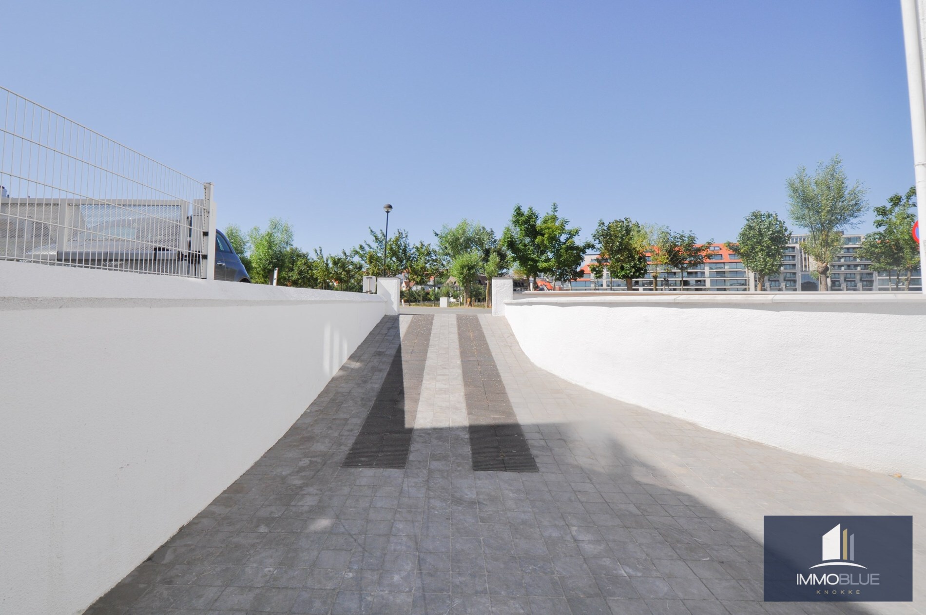 Volledig gerenoveerd hoek-appartement met een prachtig zicht op het Zegemeer. 