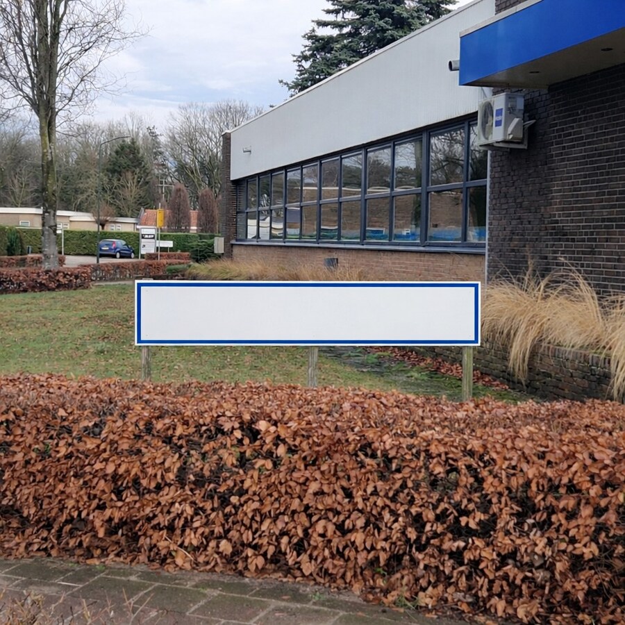 TE HUUR – REPRESENTATIEVE SHOWROOM / KANTOORRUIMTE OP TOPZICHTLOCATIE 