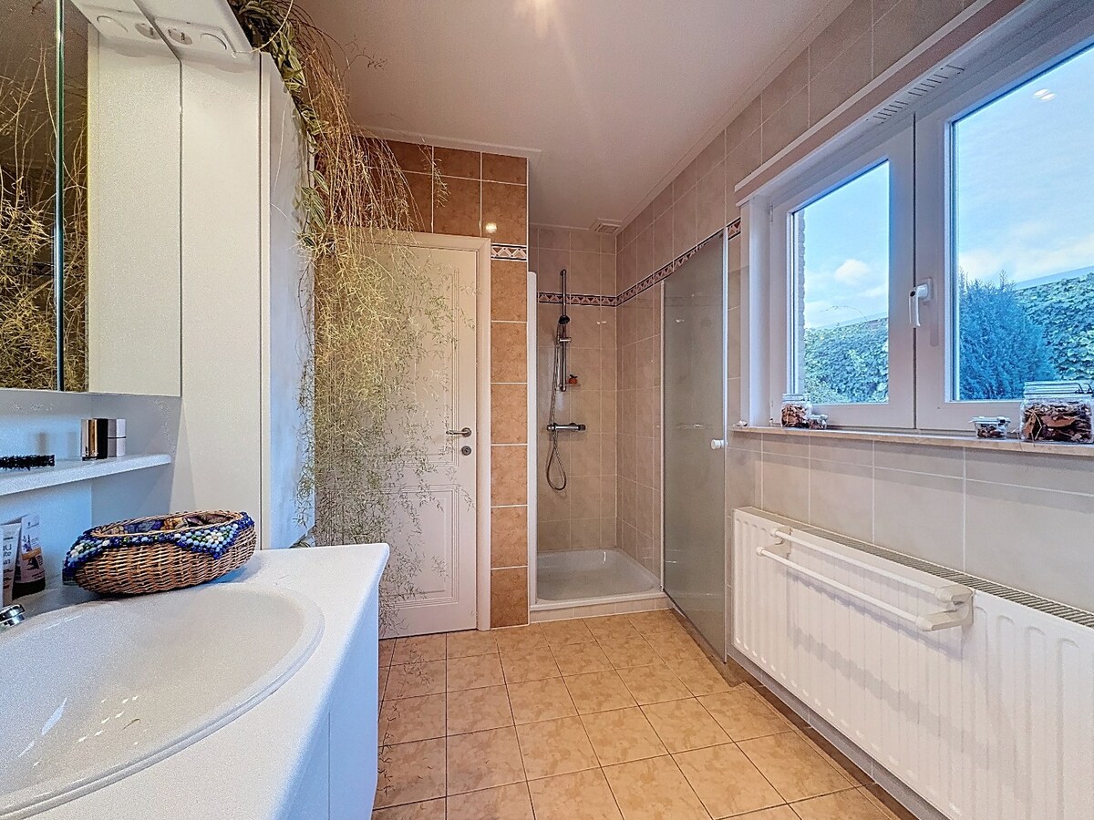 Prachtige laagbouwwoning op 10 are nabij centrum Zottegem 