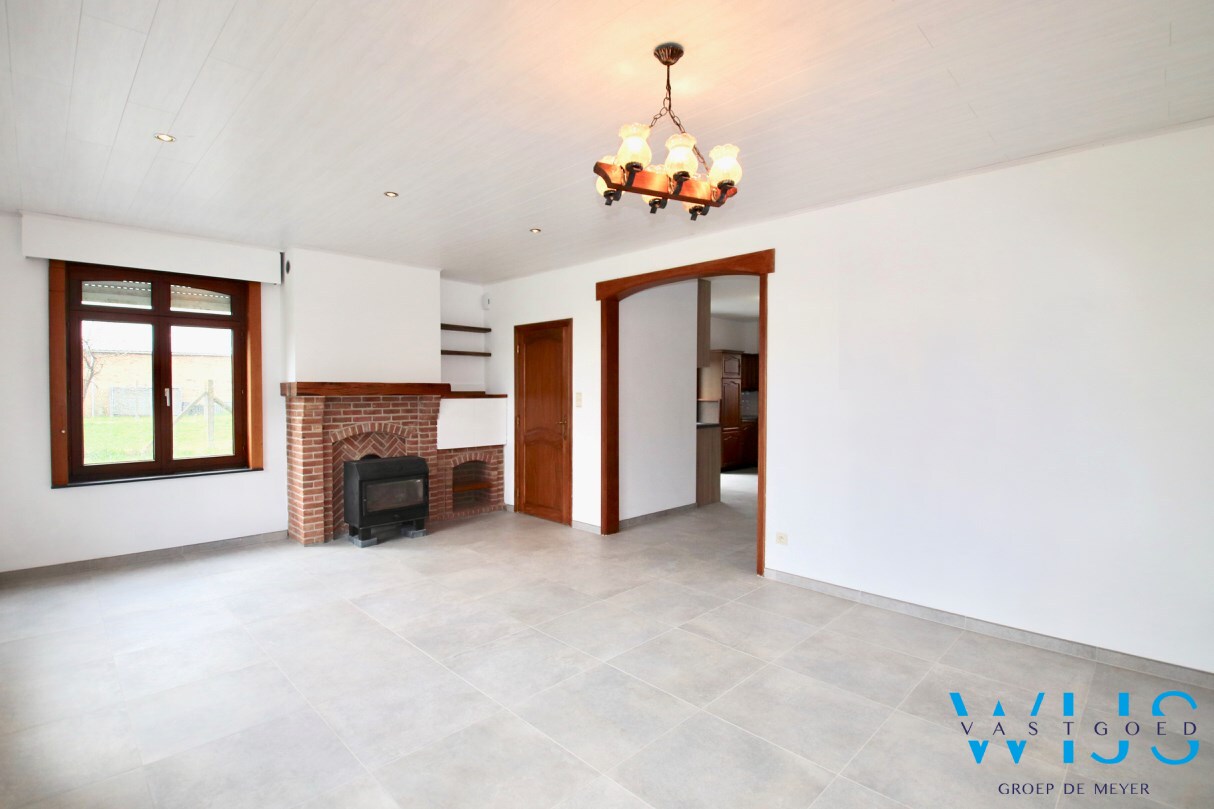 Centraal gelegen woonhuis met 4 slaapkamers te Kaprijke ! 