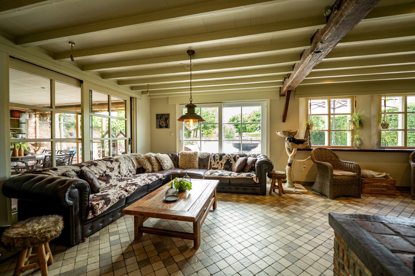 Quietly located house with a meadow of approximately 55 acres in Herk-de-Stad 