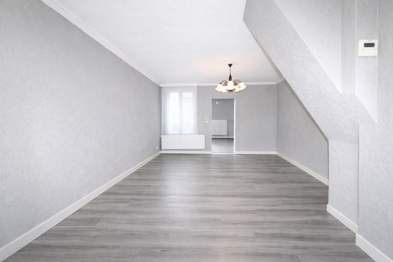 Te koop: Instapklare centraal gelegen gezinswoning met 4 slaapkamers én EPC B in hartje Sint-Niklaas! 