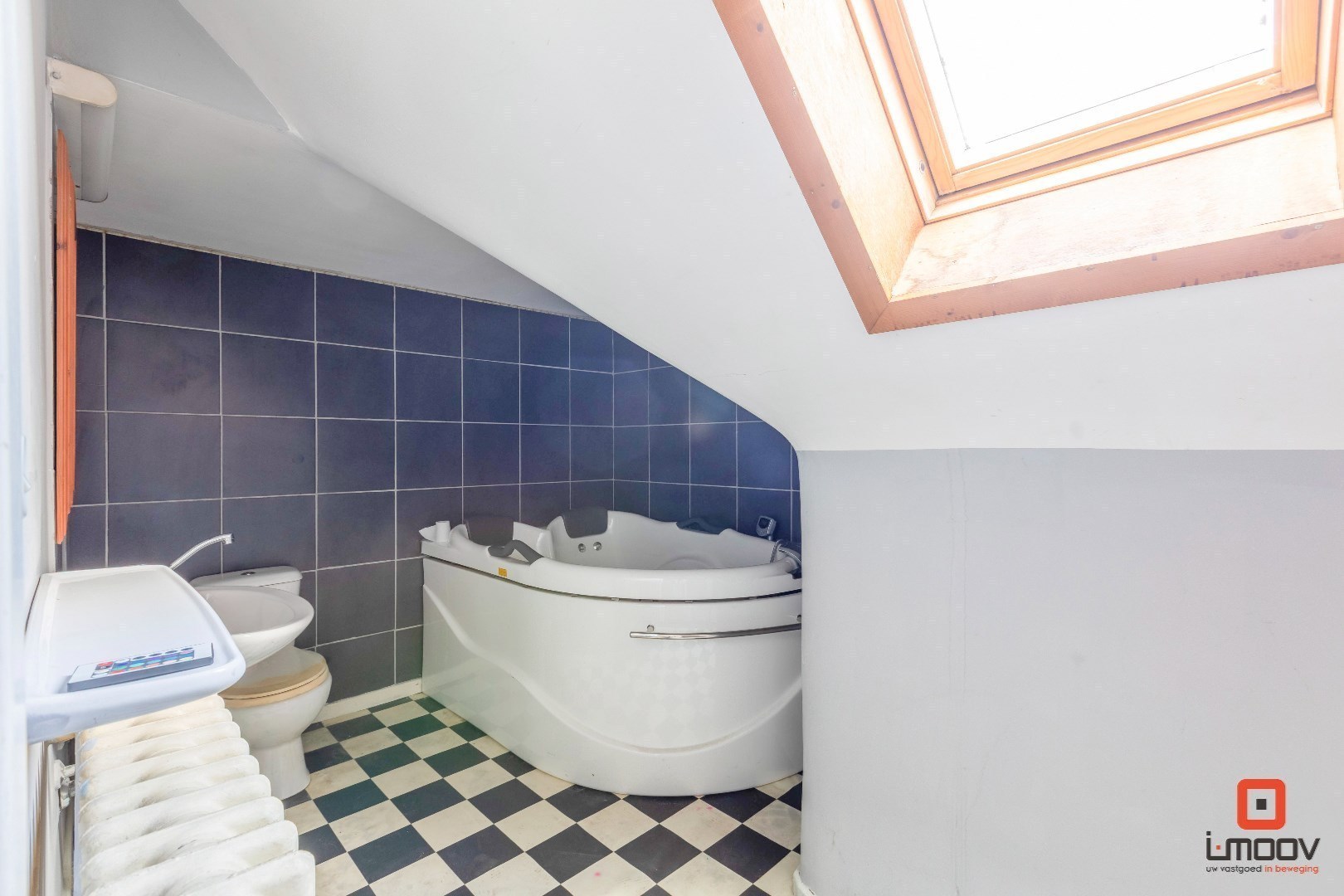 Te renoveren villa op toplocatie in Laarne 