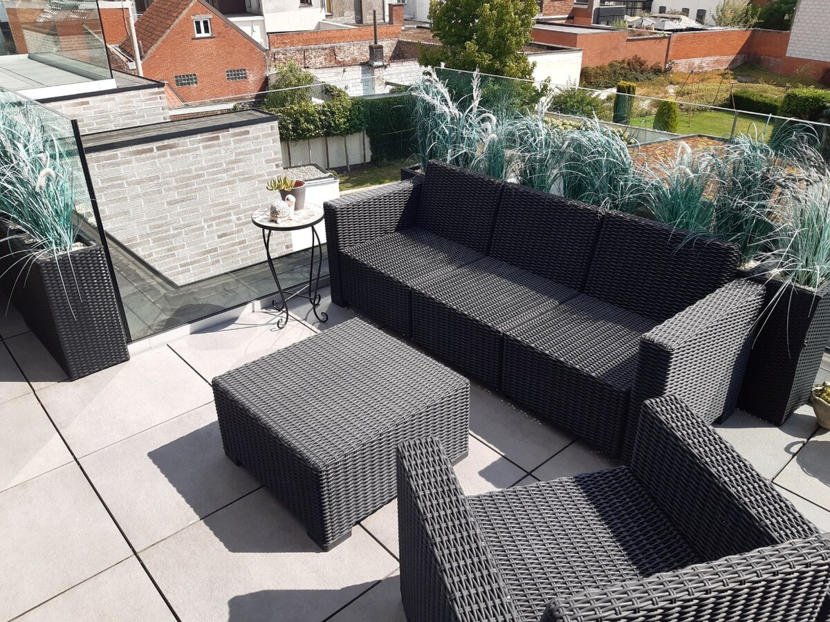 Ruim, energiezuinig 3- slaapkamer appartement. 