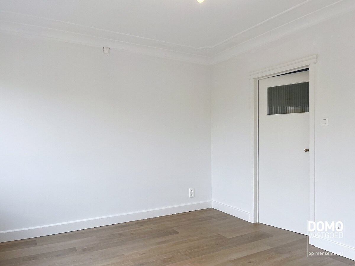 RECENT GERENOVEERDE WONING TE HUUR OP WANDELAFSTAND VAN HET CENTRUM VAN HASSELT 