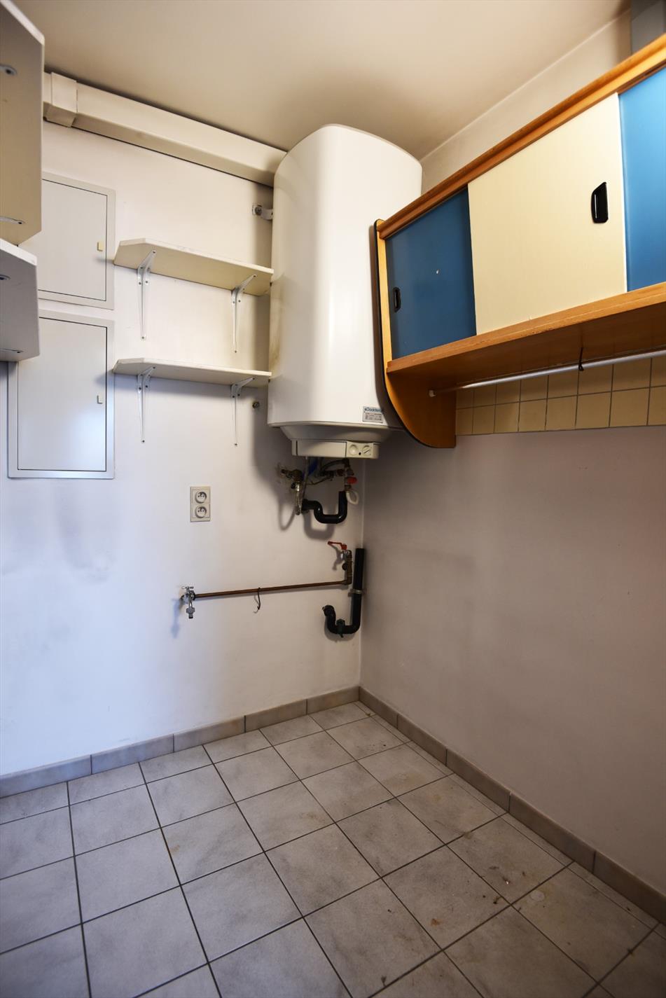 Gelijkvloers app. met 2 slpks, zonneterras en staanplaats nabij centrum Maldegem 