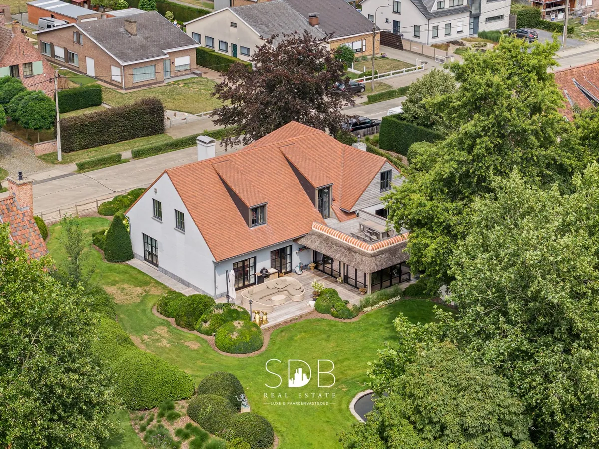 Villa paardenstallen