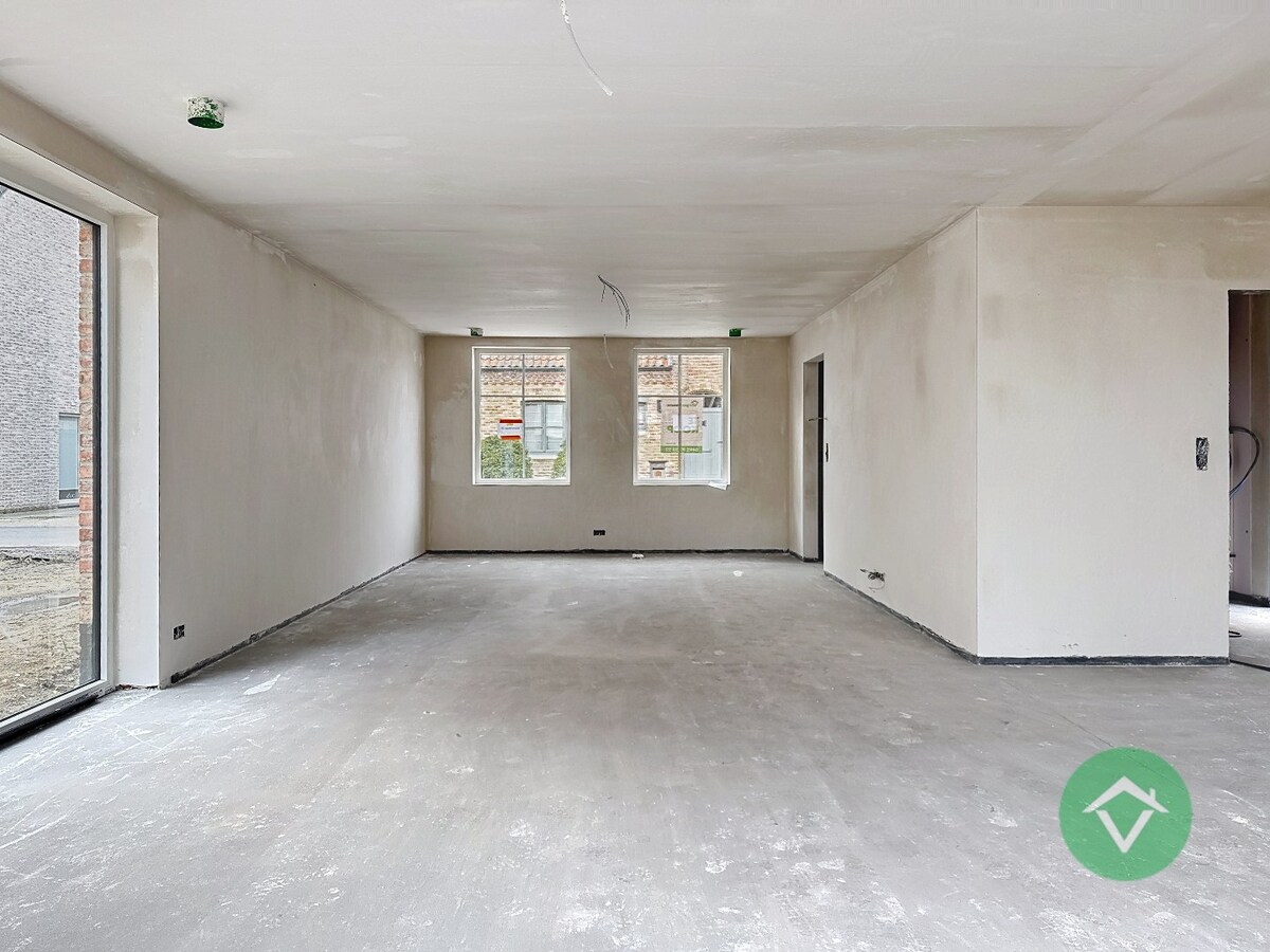 Alleenstaande nieuwbouwwoning met 4 slaapkamers en tuin te Koekelare 