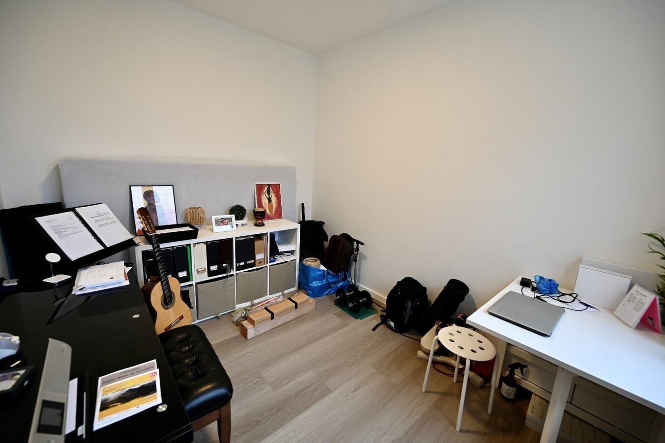 CHARMANT 2 SLAAPKAMER APPARTEMENT OP ZEER CENTRALE LIGGING 