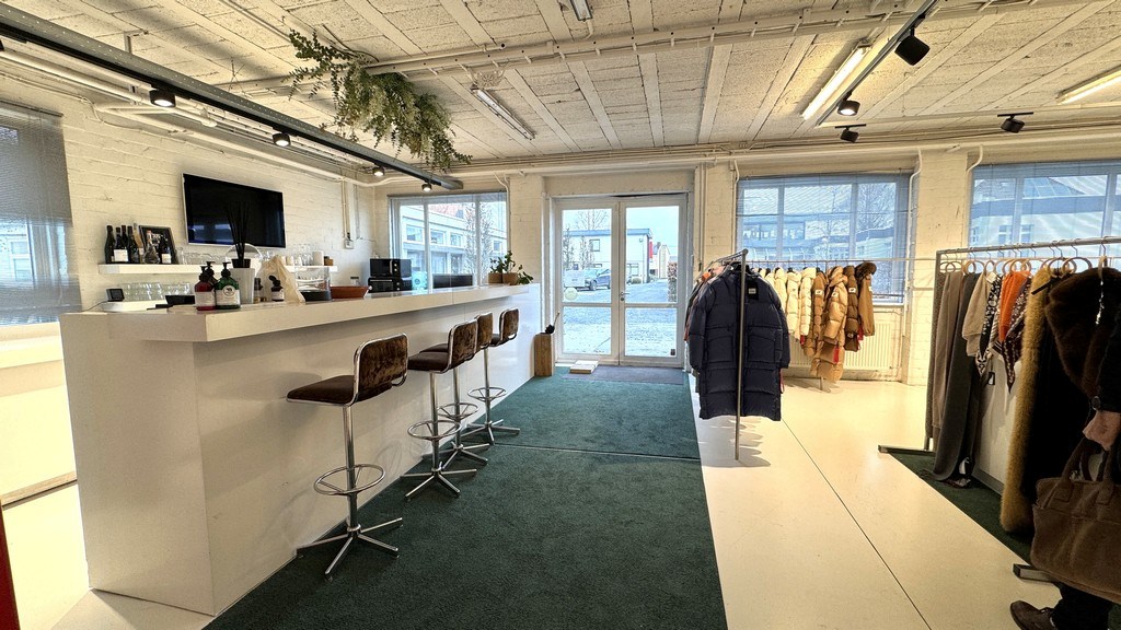 Multifunctionele ruimtes te huur vlakbij R4 en E40 in Drongen