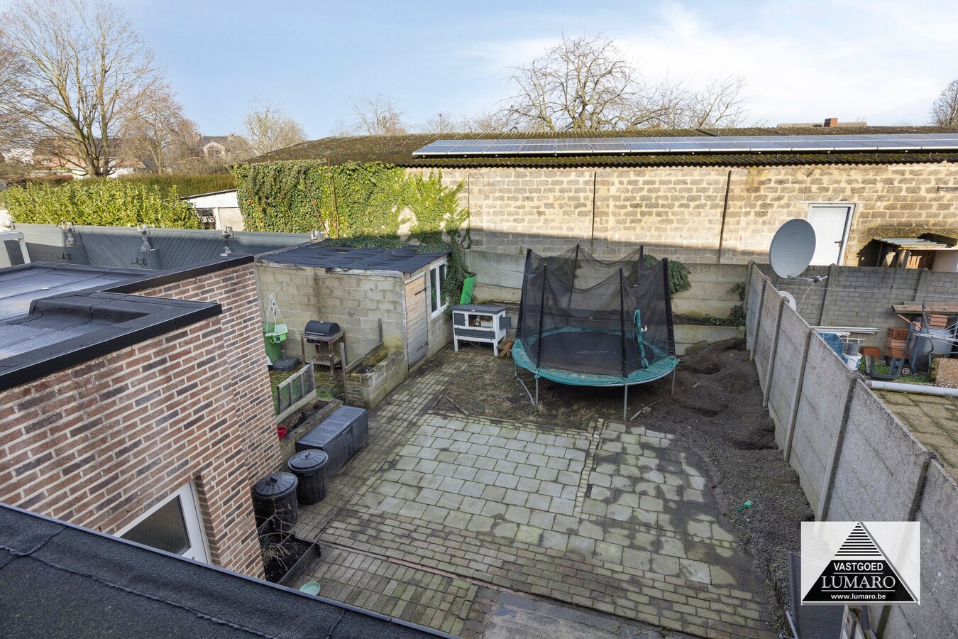 Ideale praktijk- of kangoeroewoning met tuintje en parking 