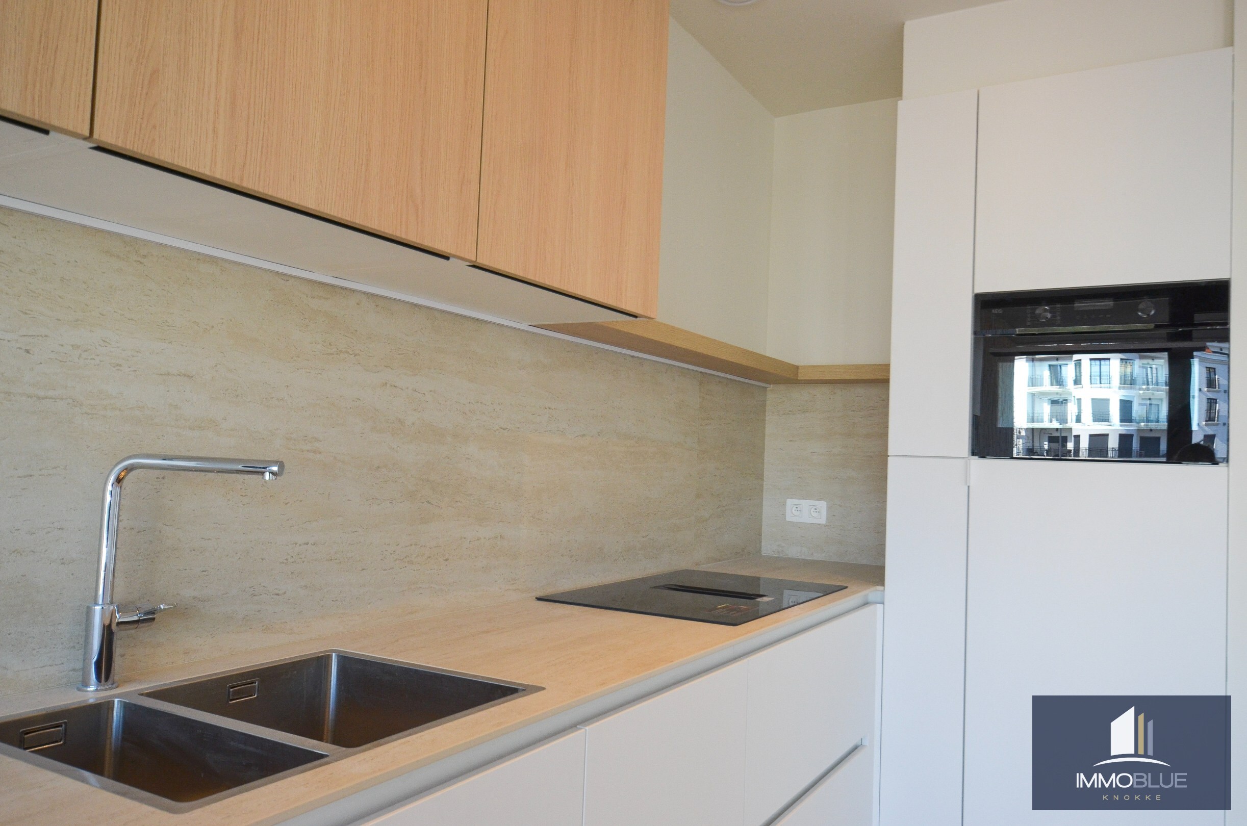 Nieuwbouw: Licht en modern nieuwbouwappartement met terras nabij Duinenwater. 