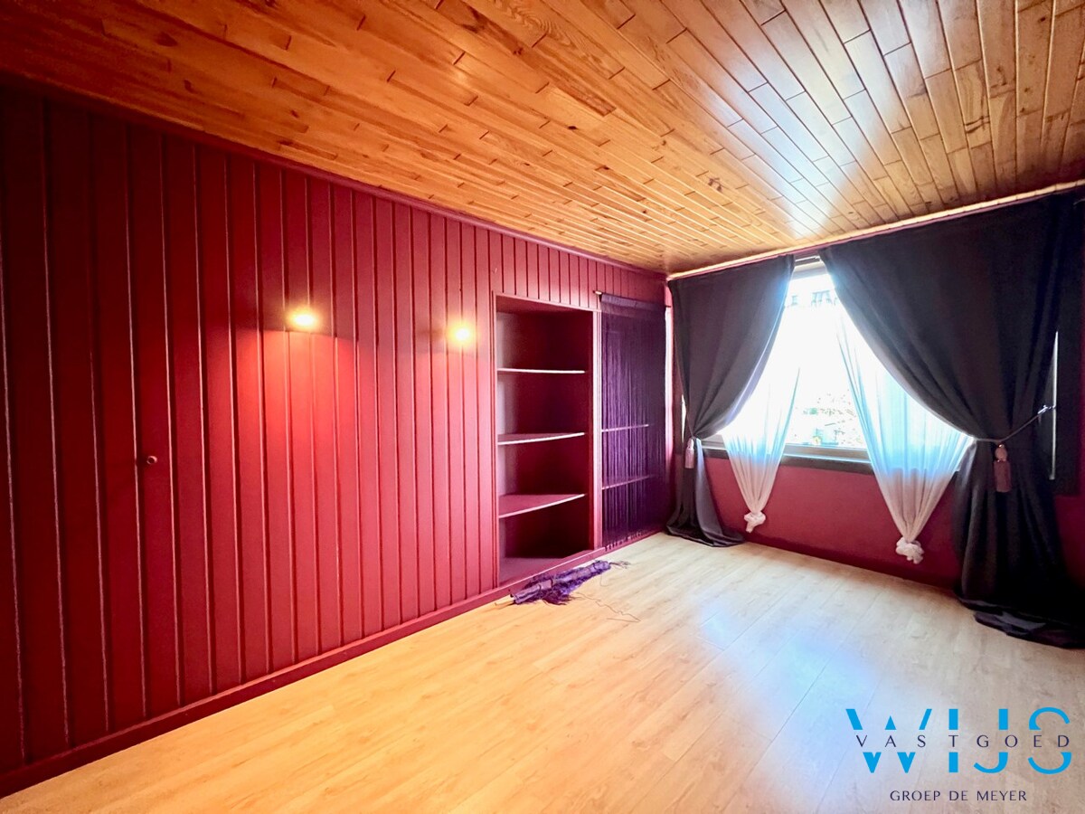 Instapklaar en gezellig woonhuis in hartje Ertvelde ! 