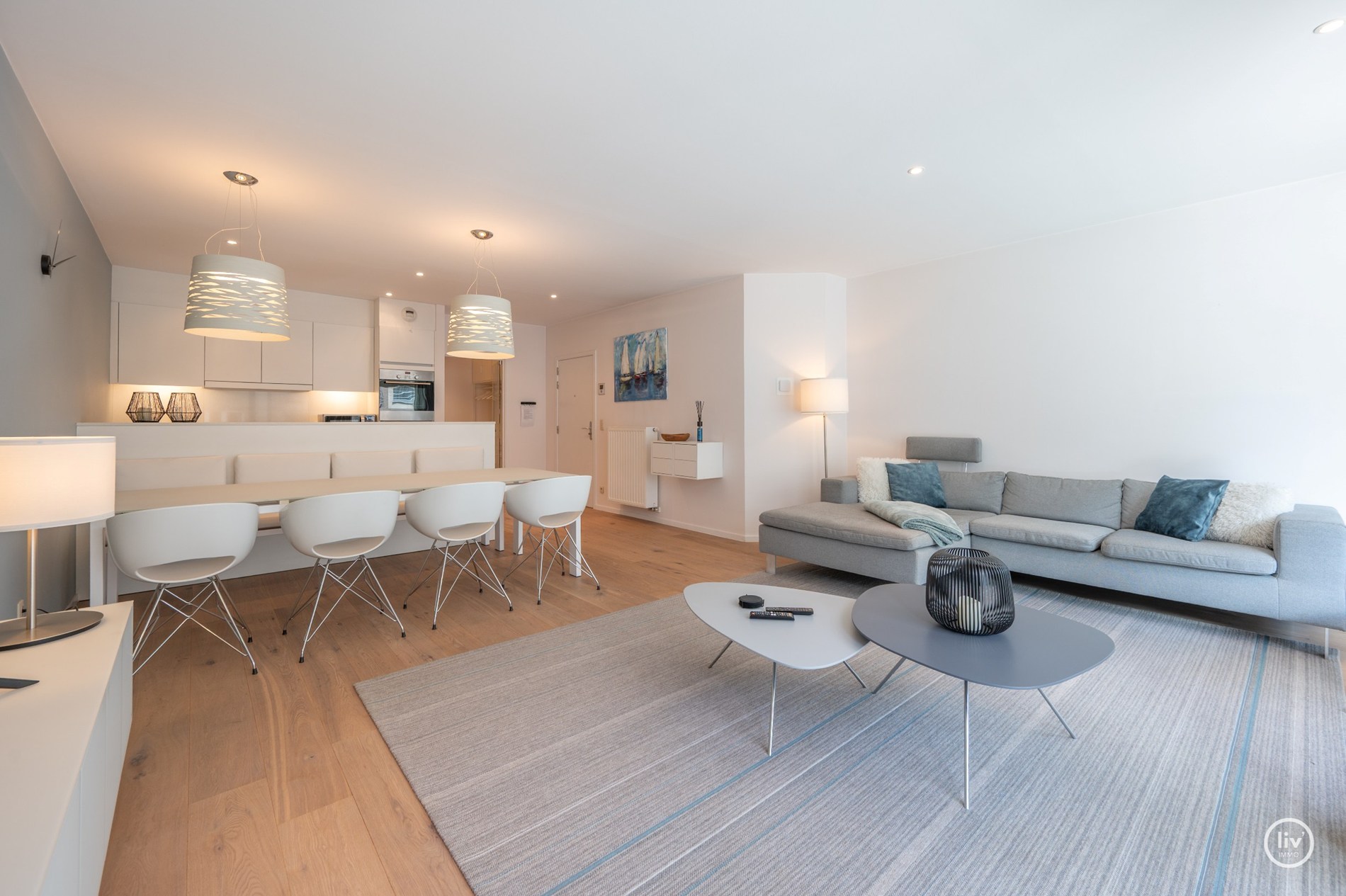 Magnifique appartement avec grande terrasse ensoleillée au centre de Knokke. 