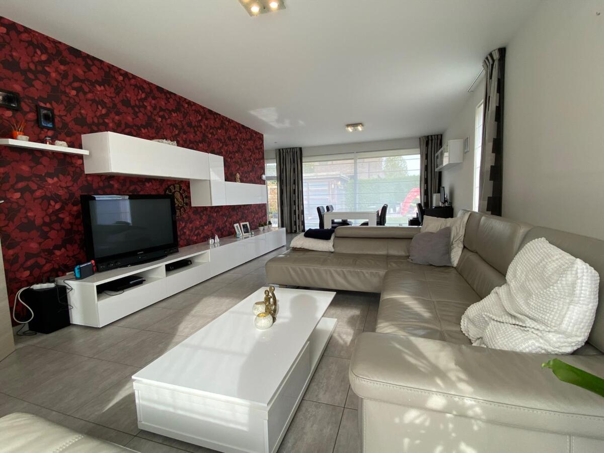 Instapklare woning met 3 slaapkamers en garage te Koekelare 