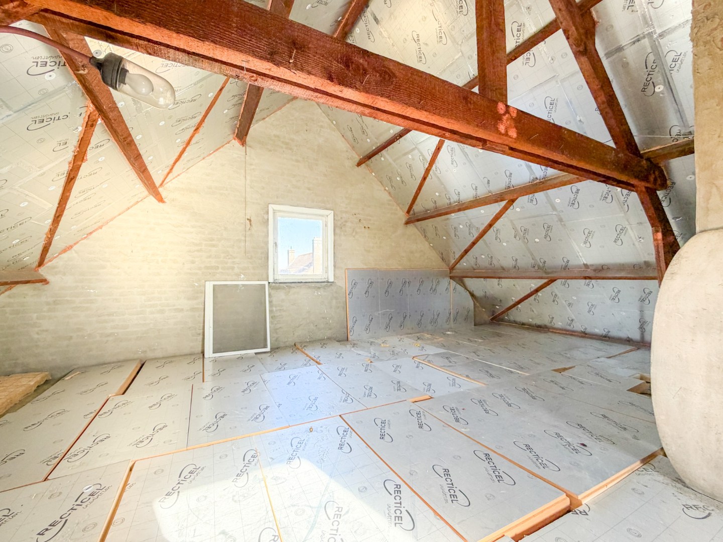 Vrijstaande woning op mooi hoekperceel (950 m²), Aartrijke. 