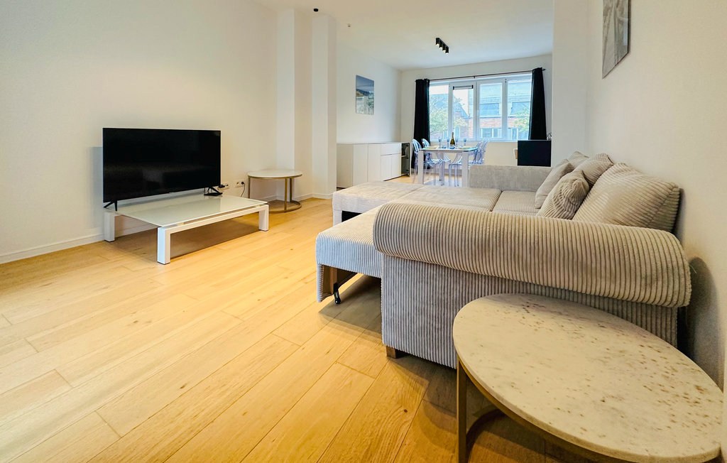 VERNIEUWD VAKANTIE APPARTEMENT TE OOSTENDE 