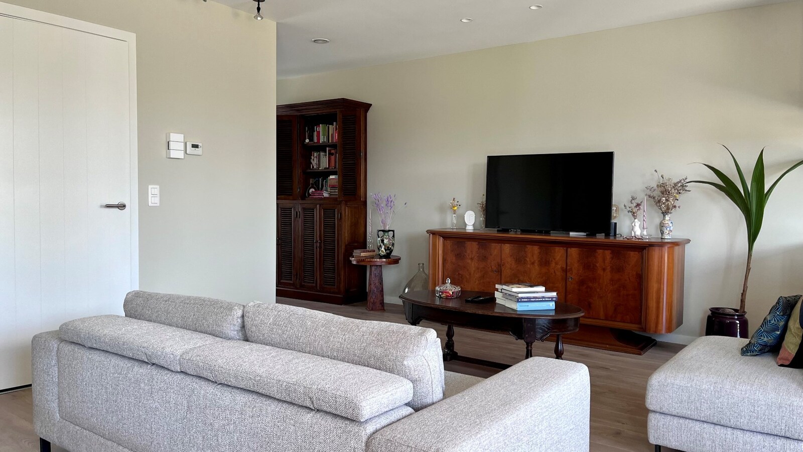 "Nieuwbouwwoning in pastorijstijl met ruime tuin, terras en garage in Alken - 3 slaapkamers, 2 badkamers en energielabel A" 