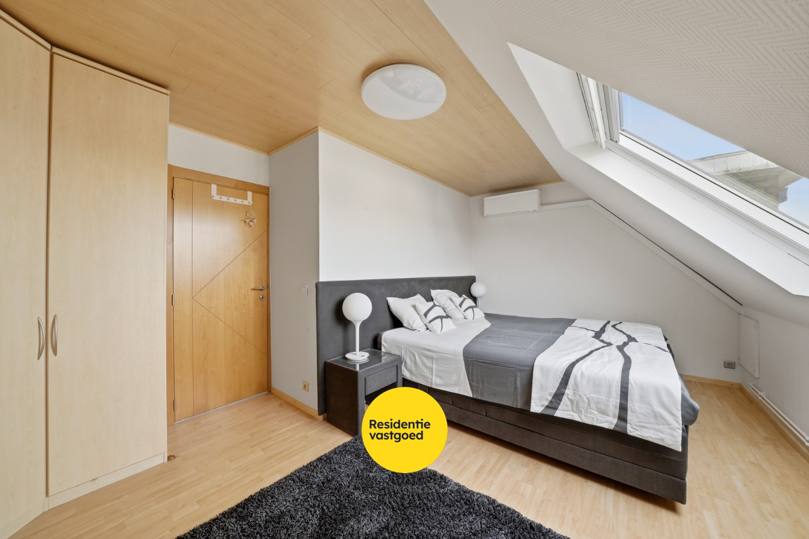 Instapklare bel-étagewoning met dubbele garage te Stene 