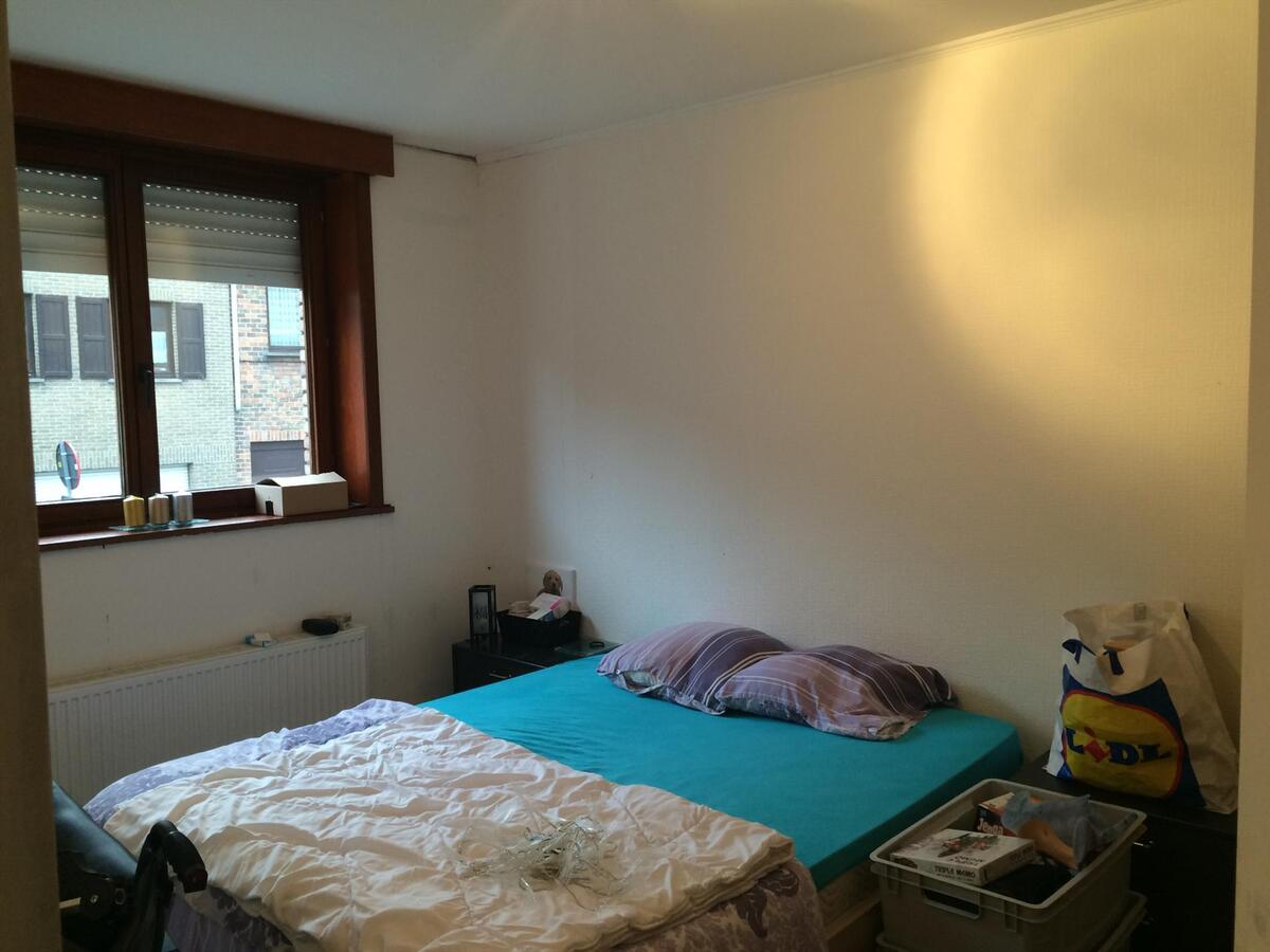 HALF OPEN BEBOUWING MET TUIN OP CENTRALE LIGGING TE ZANDVOORDE 