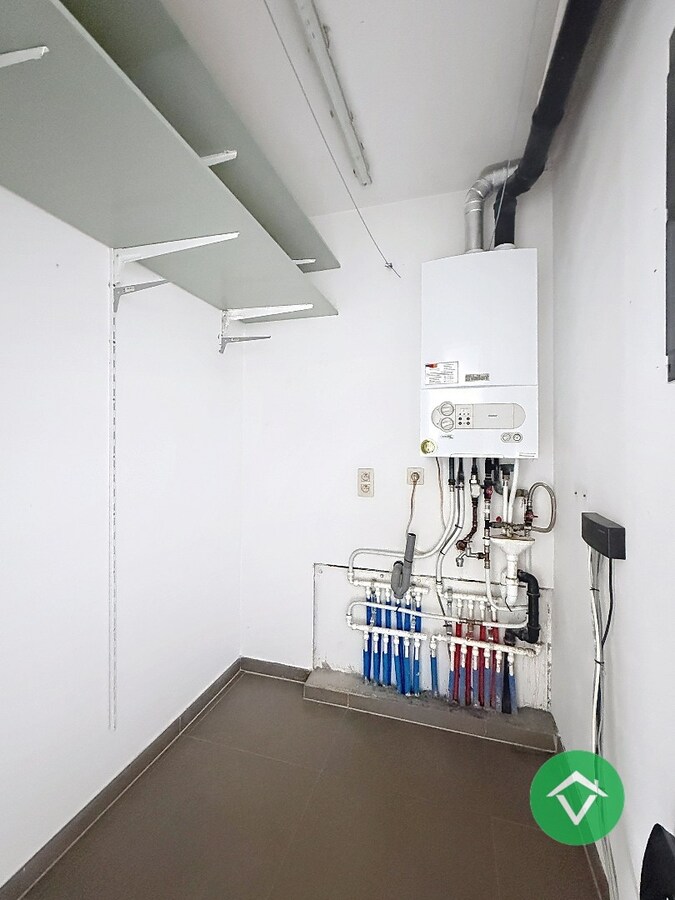 Gemeubeld appartement met 2 slaapkamers en ruim terras te Oostende 