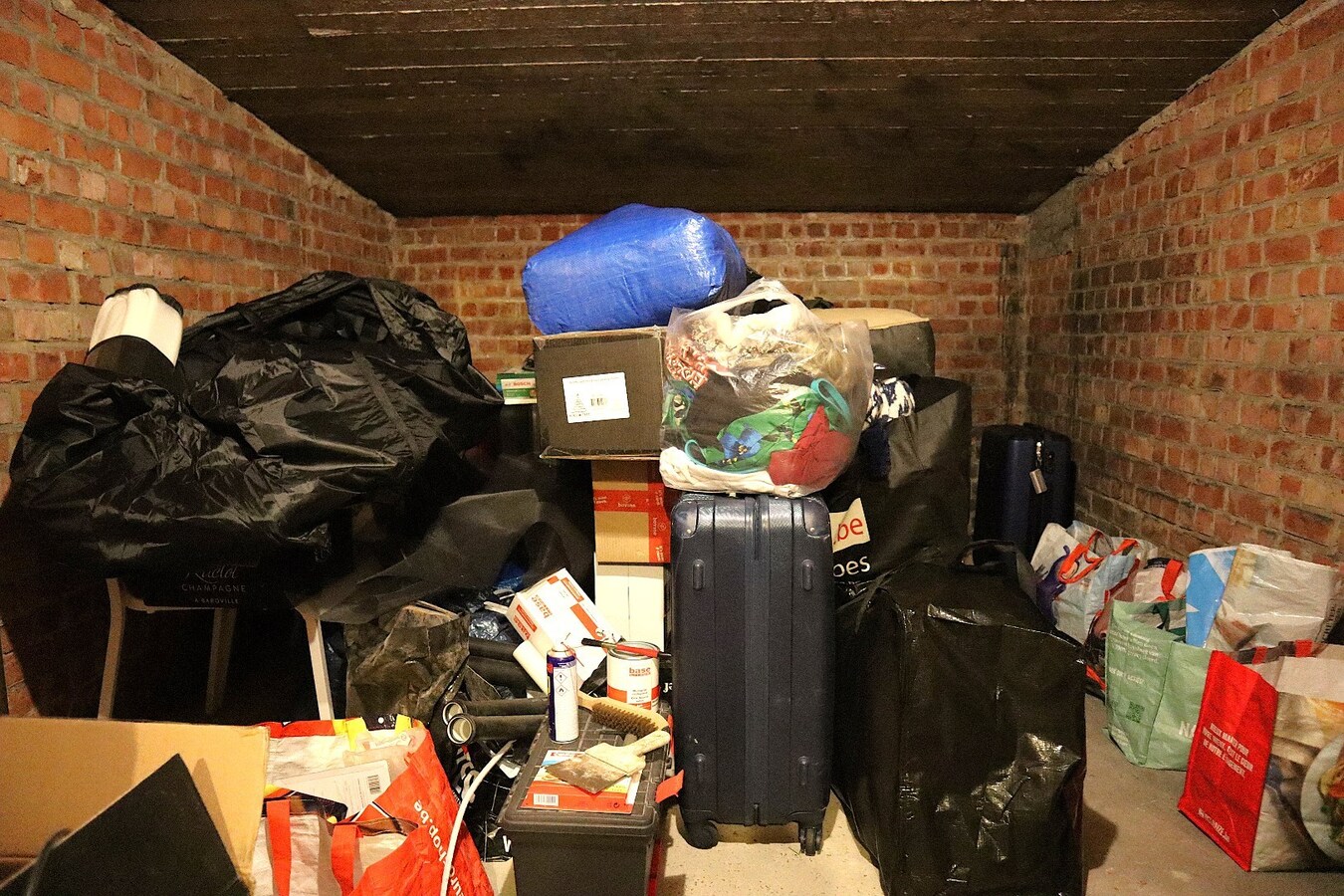 Nieuw gerenoveerd 1 slaapkamer appartement/studio te Elsene 