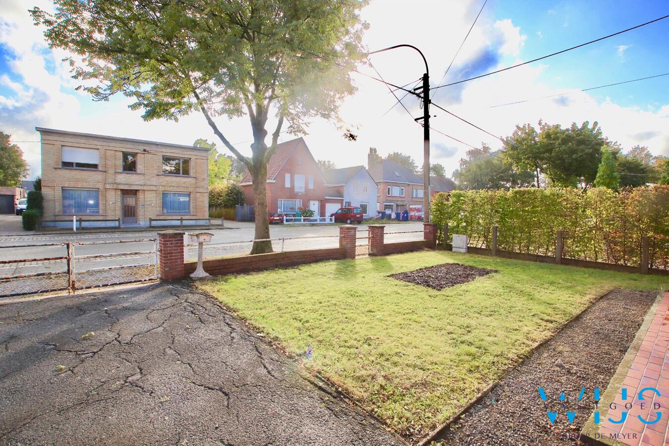 Te renoveren woonhuis op een mooi perceel van 870m² te ERTVELDE! 