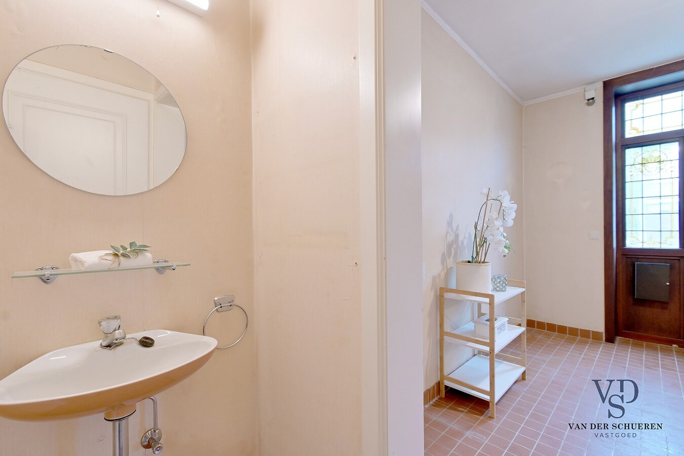 Bijzonder ruime gezinswoning. 