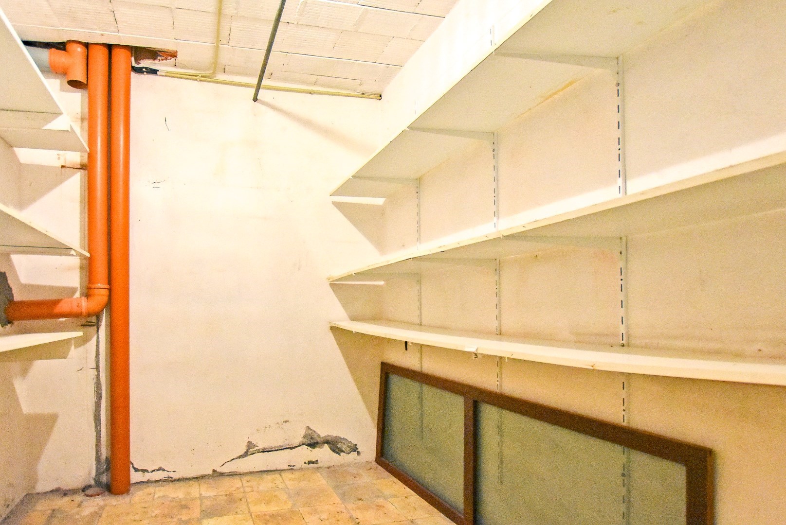 Opbrengsteigendom bestaande uit 3 appartementen op 159m² te centrum Veurne. 