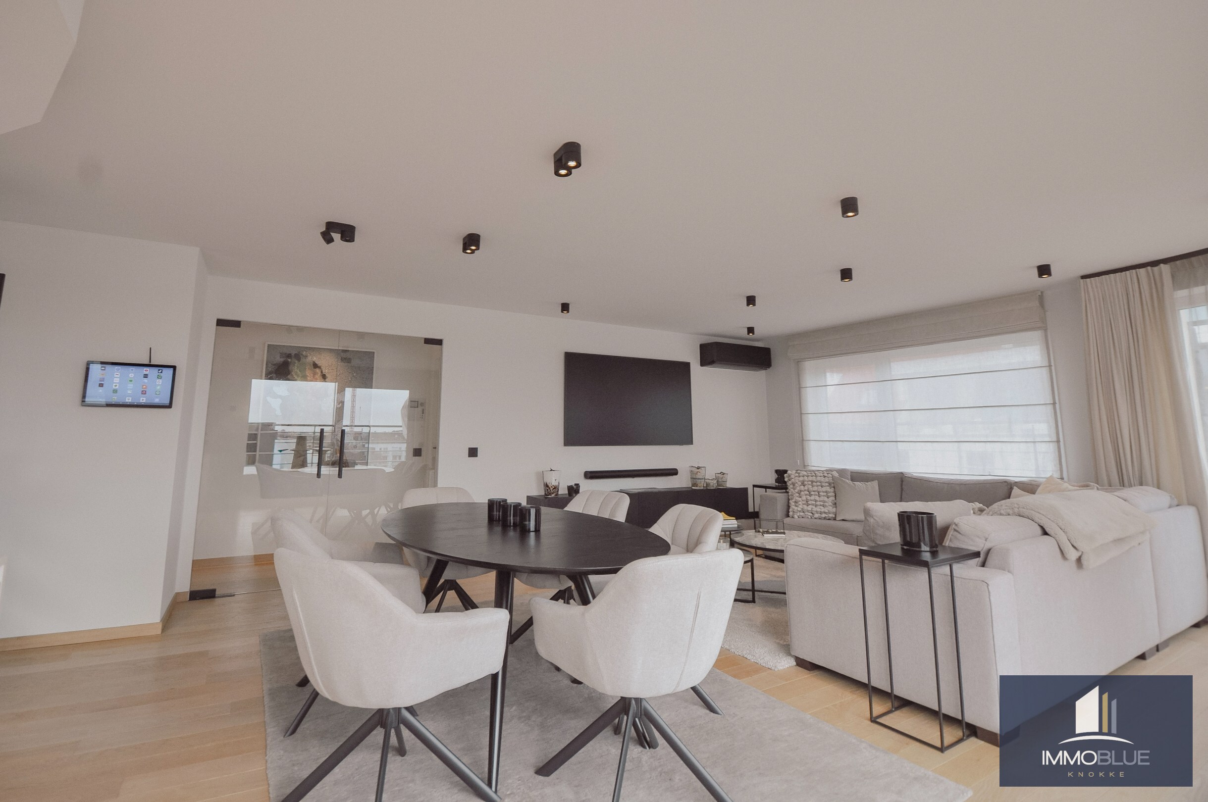 Uniek duplexappartement/penthouse met een weids uitzicht. 