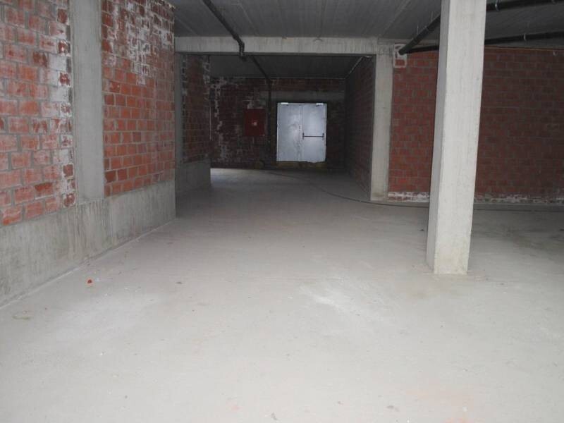 Handelspand - 210m² -  in centrum Waarschoot 