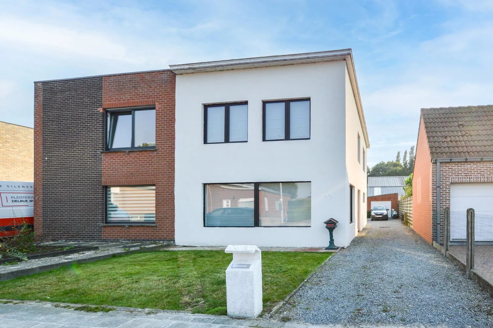 Halfopen woning op 325 m² te Ettelgem