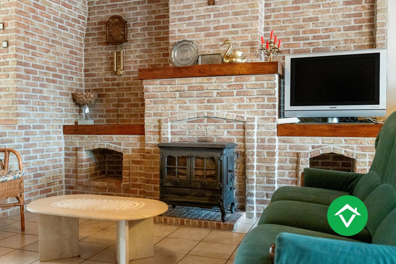 Ruime woning met 5 slaapkamers, diepe tuin en garage te Staden 