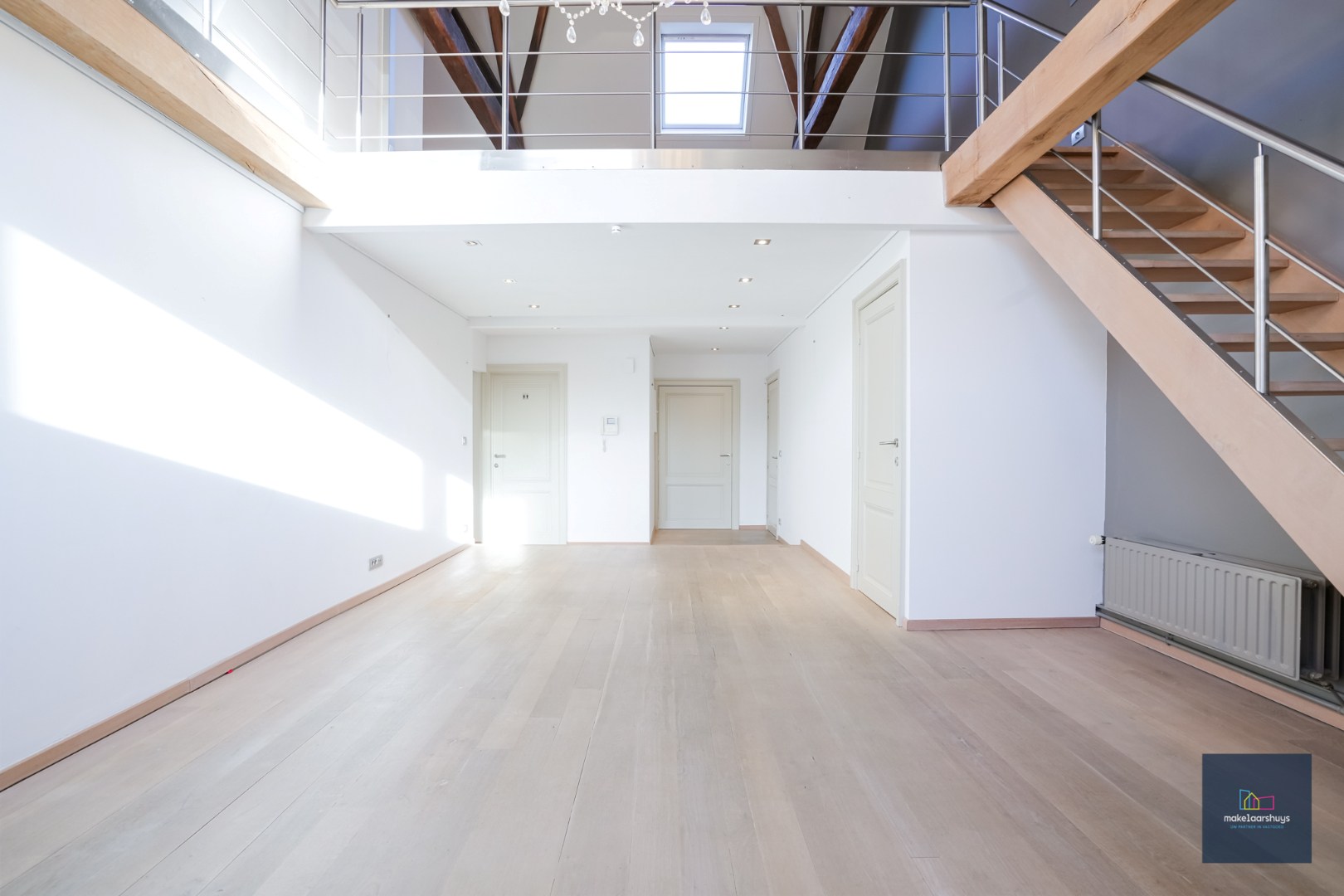 VERHUURD NSCHRIJVEN via de site ; Stijlvolle duplex in de hist. stadskern 