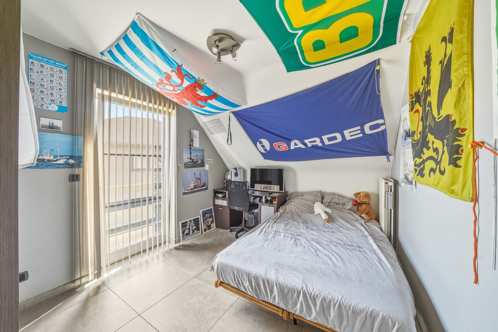 Ruime alleenstaande woning nabij zee en strand! 