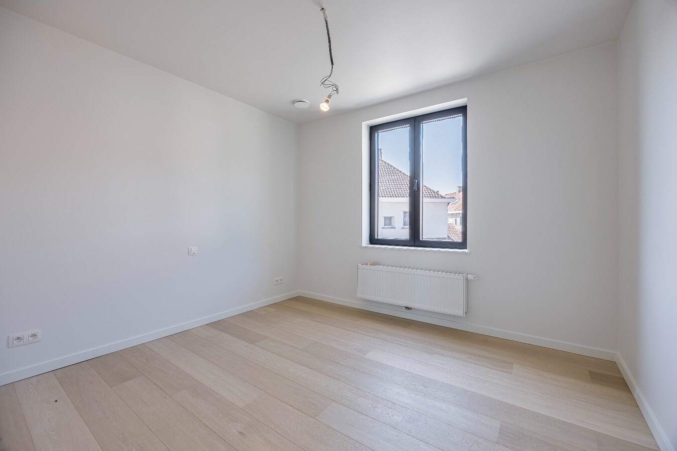 Top gerenoveerde en energiezuinige gezinswoning in het hart van Heist. 