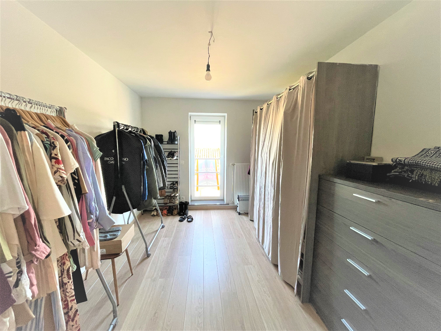 Recente woning met garage en aangename tuin 