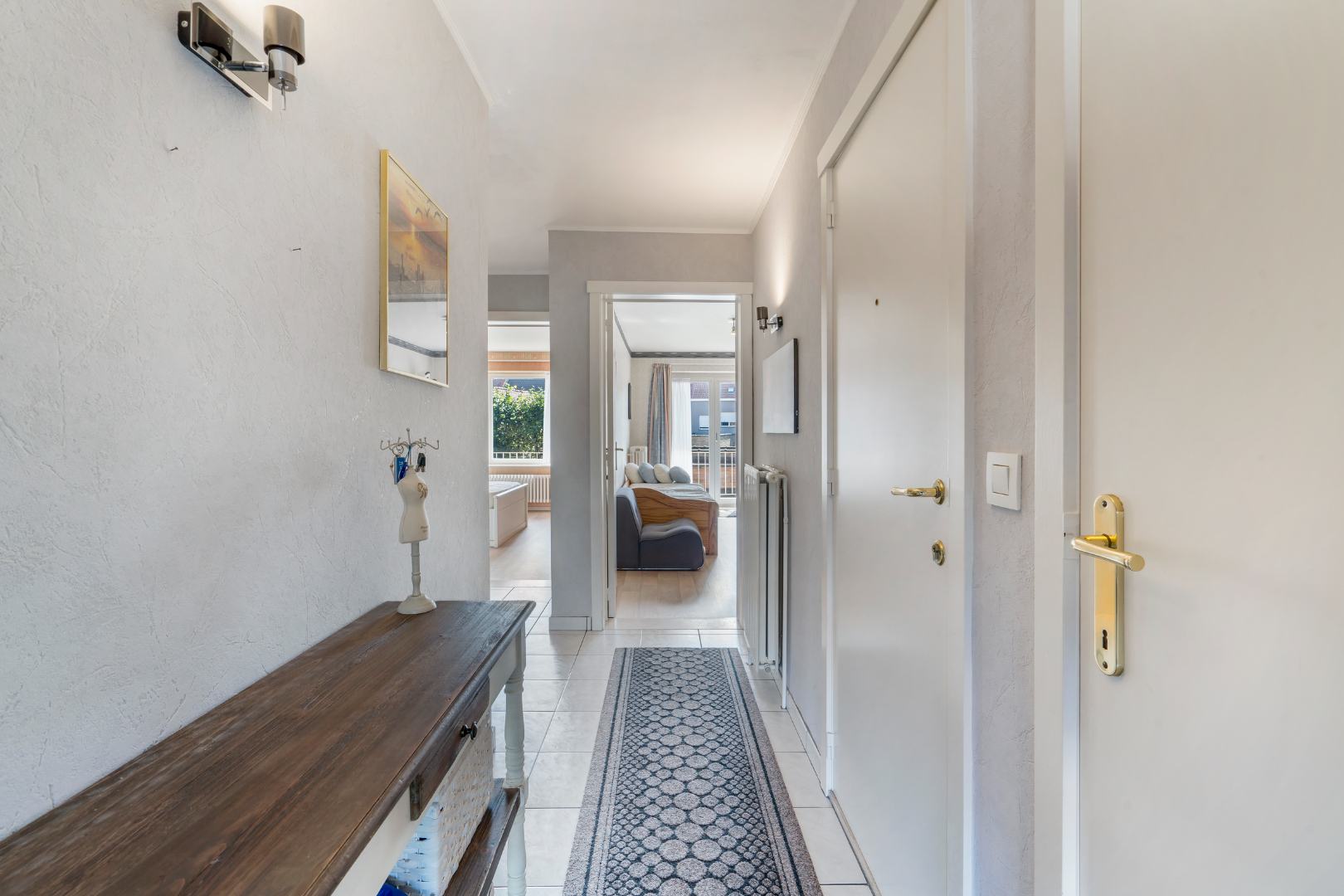 mooi onderhouden 2 slaapkamer appartement 