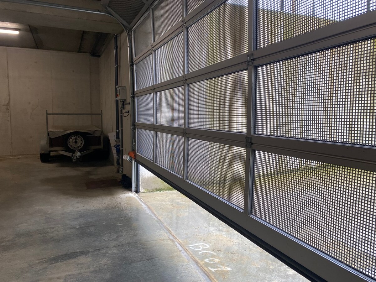 Garage-parkeerplaats in Residentie "Poort tot Heilderveld" 