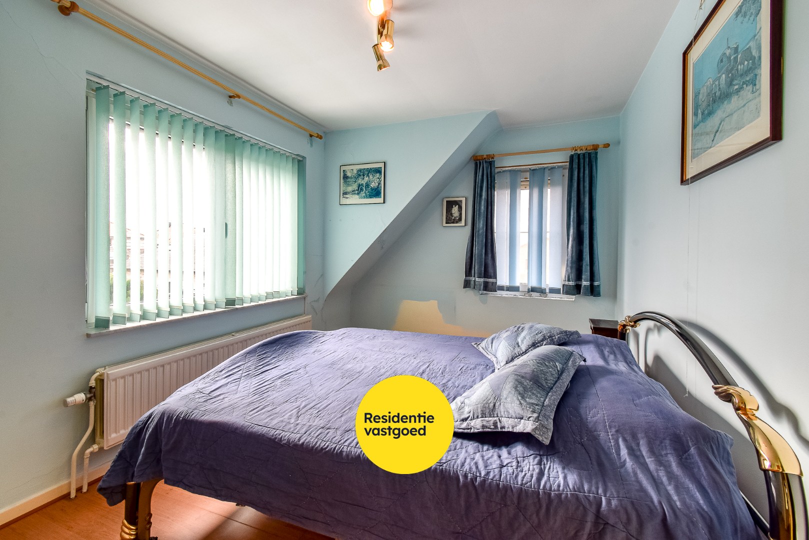 Ruime te renoveren villa op rustige ligging 