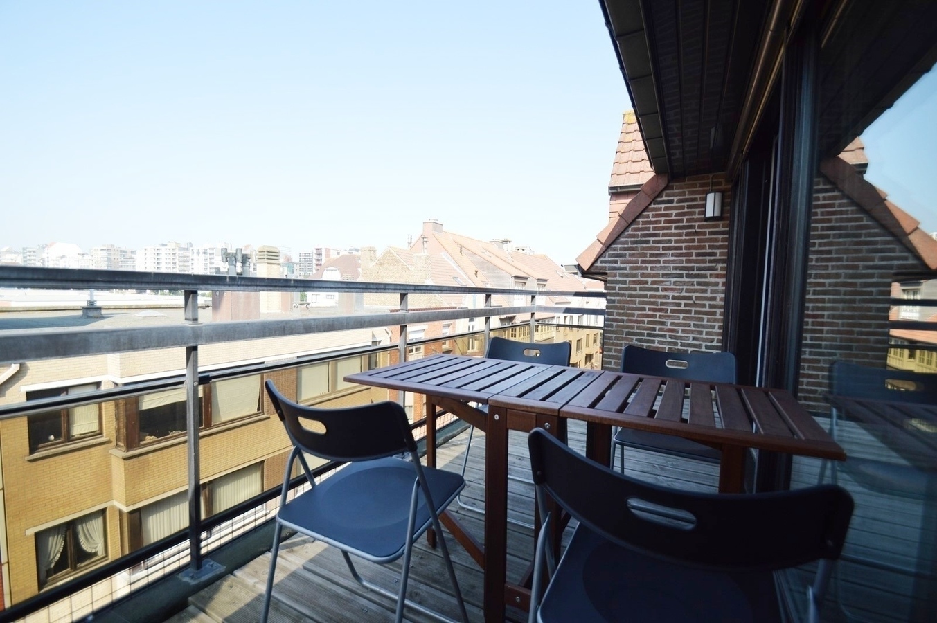 Magnifiek woonappartement met zonneterras, 3 ruime slpk en 2 badk - Heist 