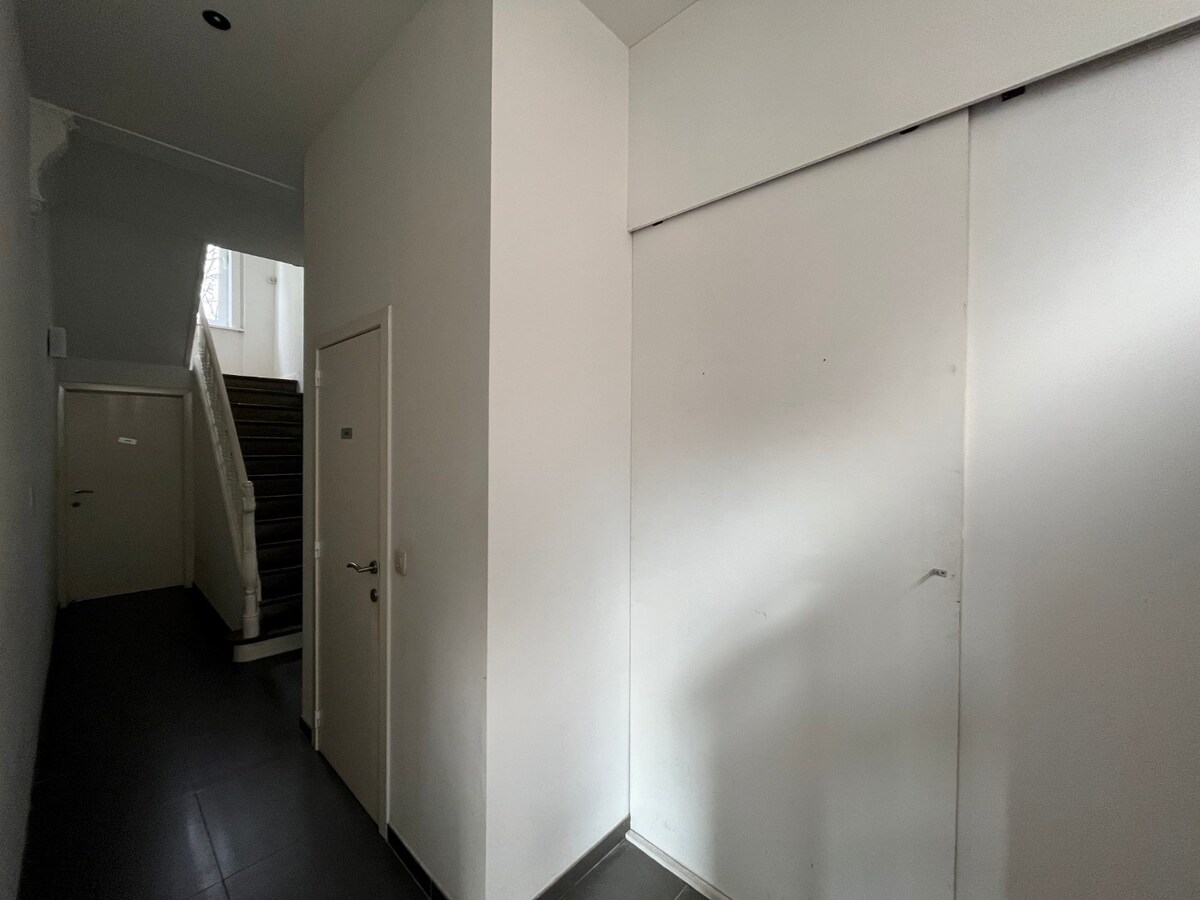 Ruime, energiezuinige gesloten bebouwing in centrum Gavere 