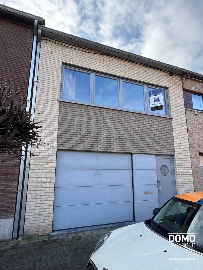 Ruime woning met tuin, garage en 3 slaapkamers vlakbij centrum Hasselt 