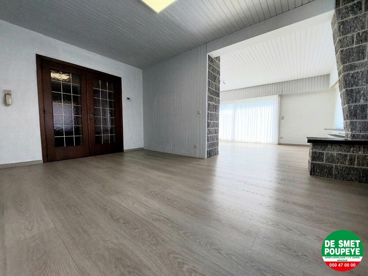 Ruime alleenstaande villa 