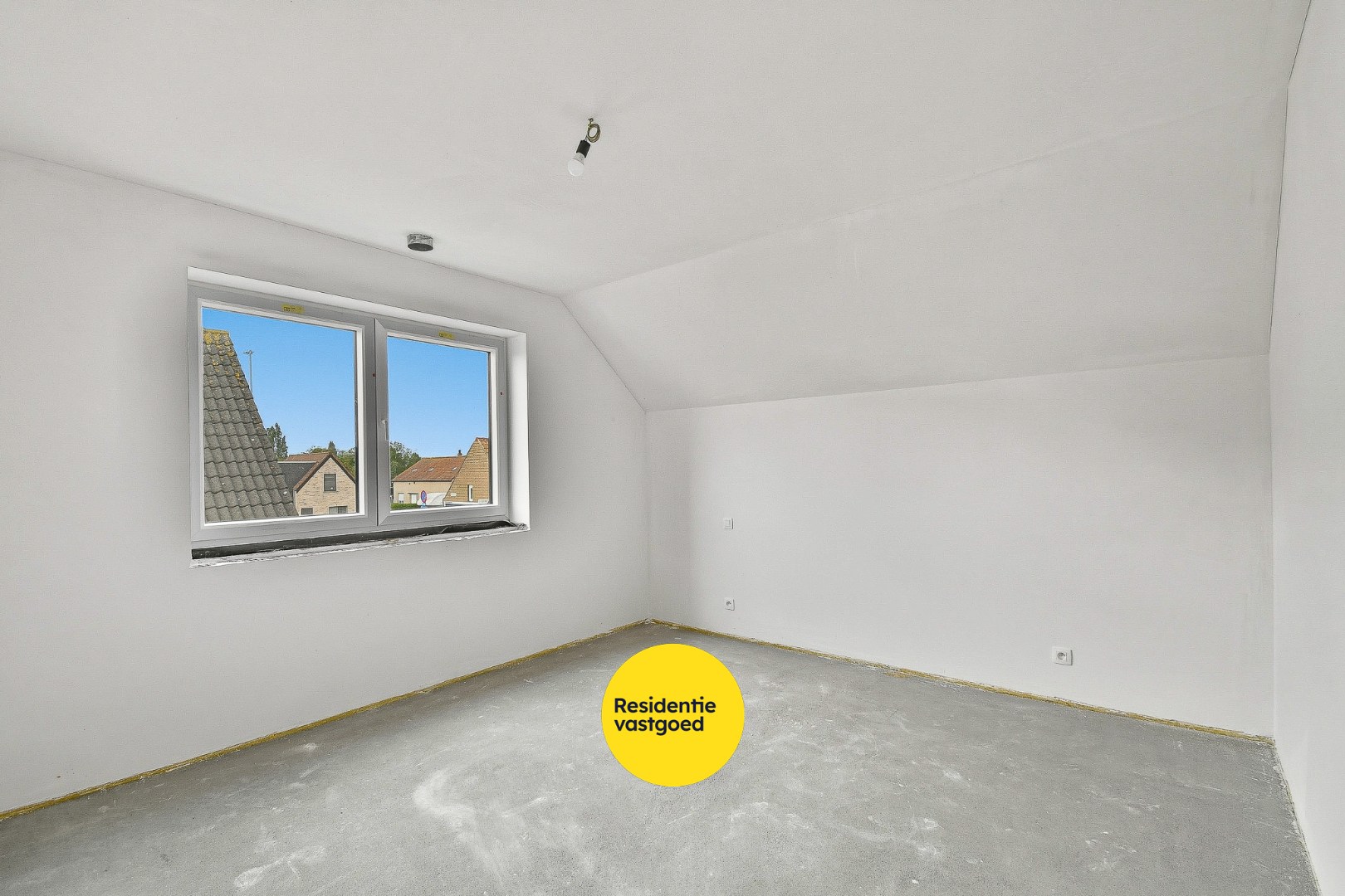 Gezinswoning met drie slaapkamers op goeie locatie 