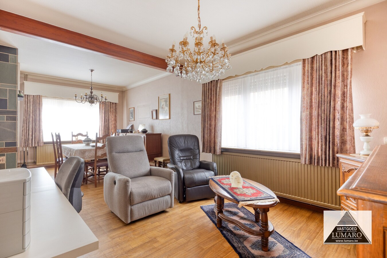 Te renoveren vrijstaande woning met 4 slaapkamers, tuin. 