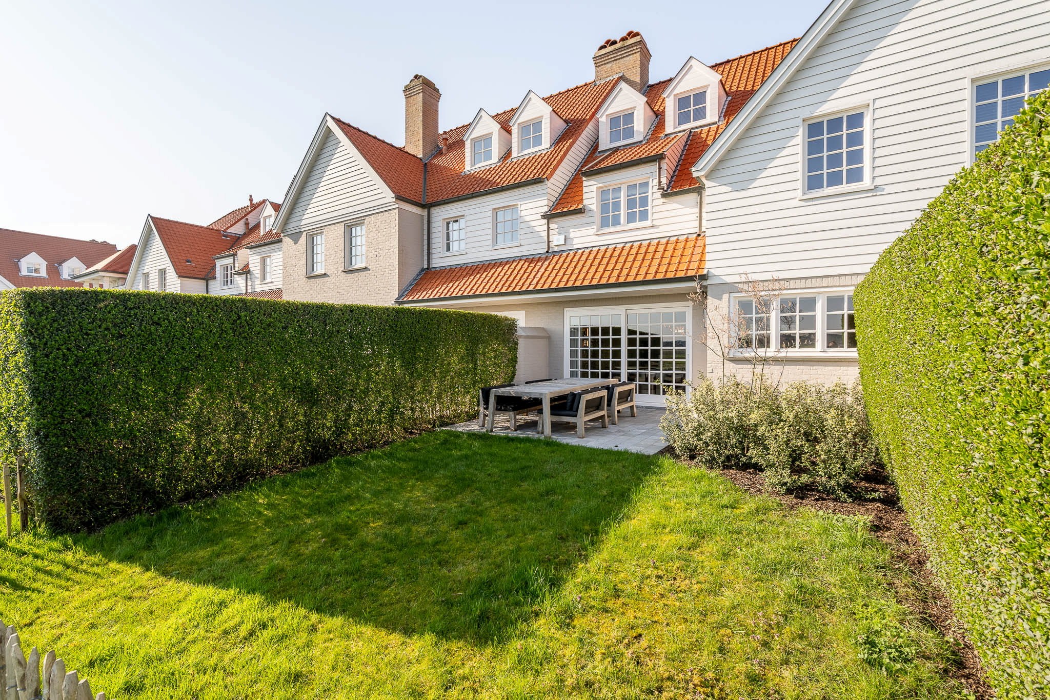 Maison récemment rénovée à vendre avec une vue magnifique sur les polders. 