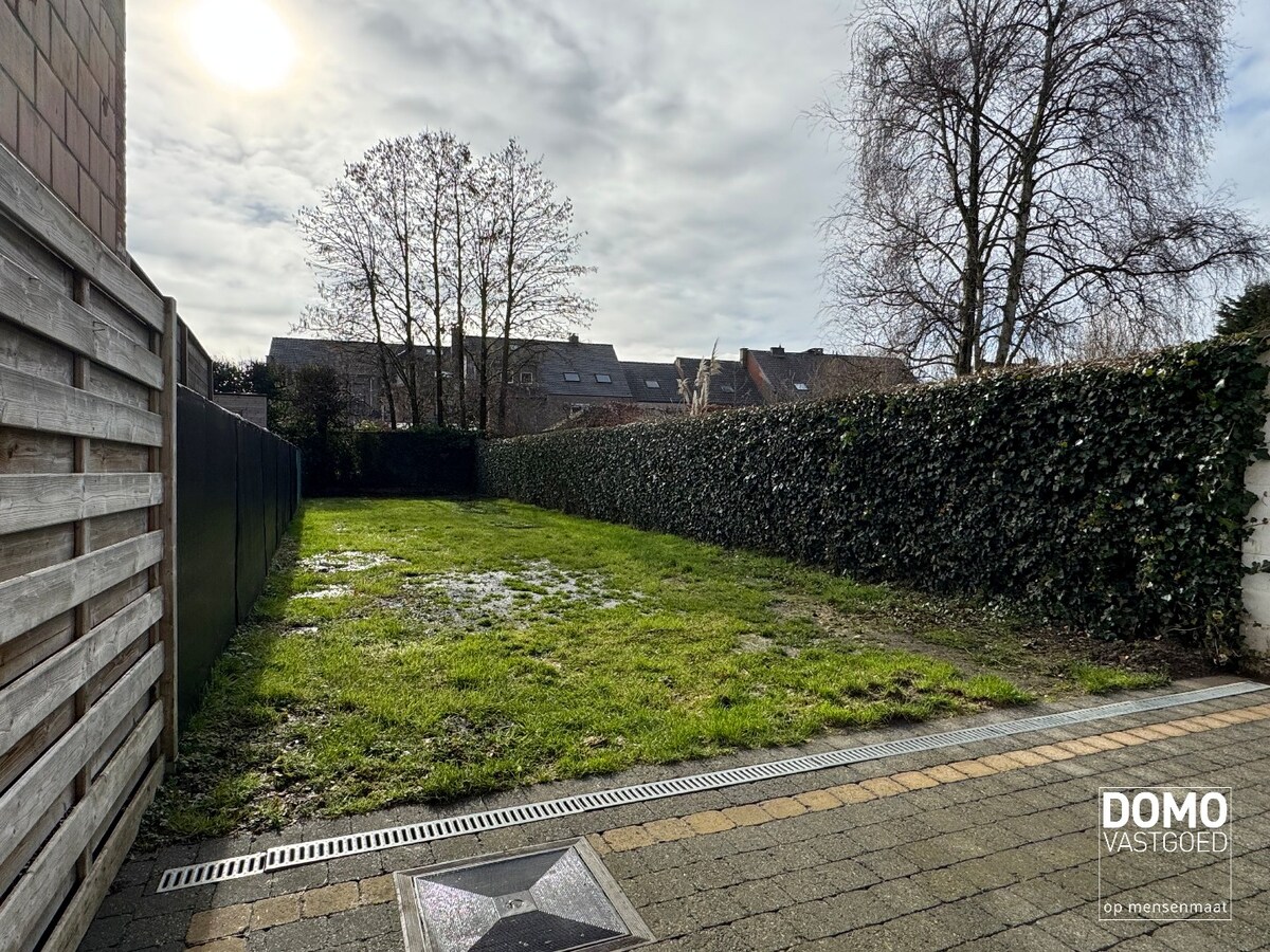 Ruime woning met tuin, garage en 3 slaapkamers vlakbij centrum Hasselt 