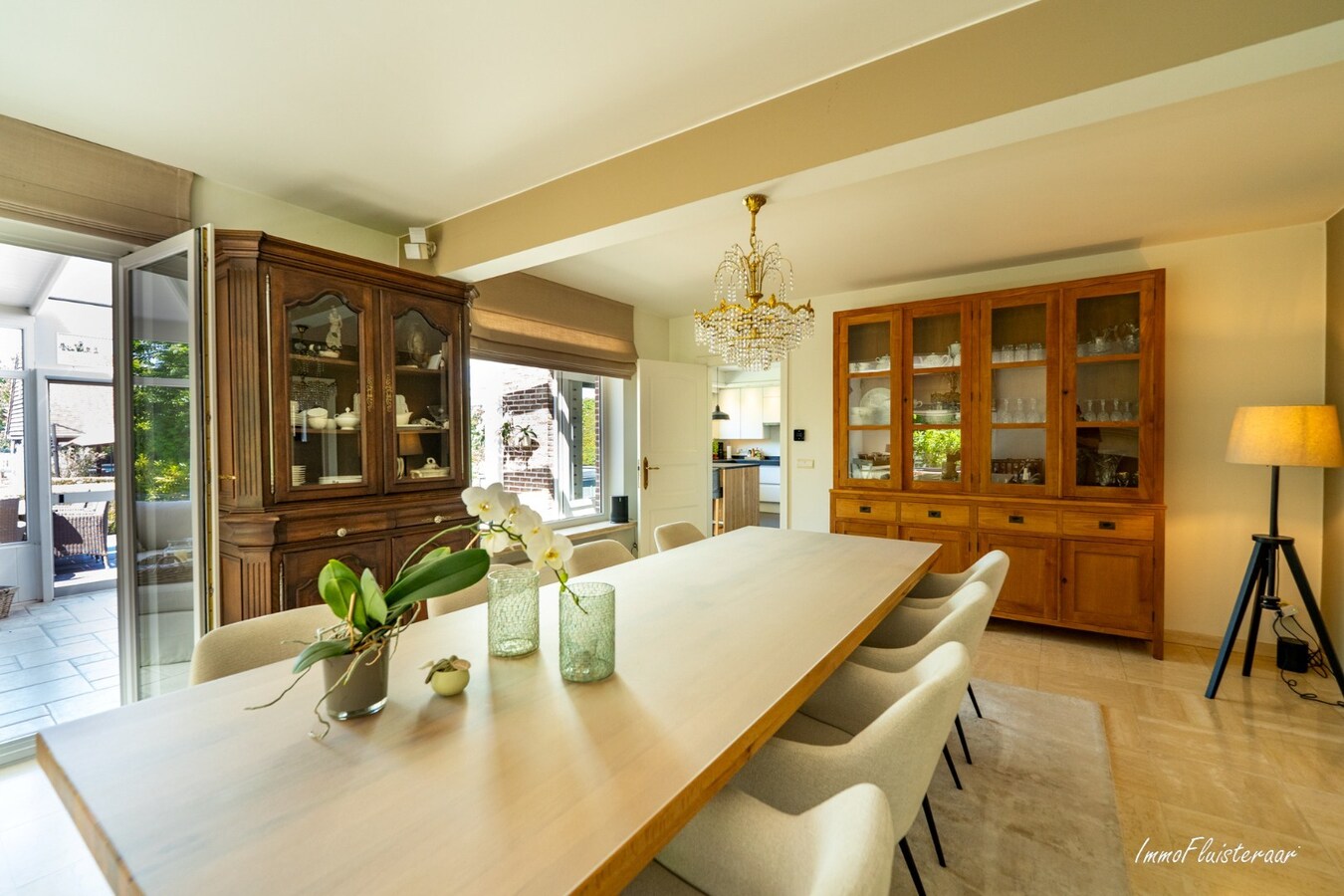 Prachtige villa met zwembad en luxueus poolhouse met optioneel bij te kopen weiland van ca. 21.856 m2 te Hove 